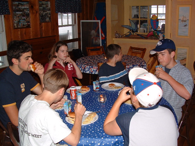 Table o' kids 1